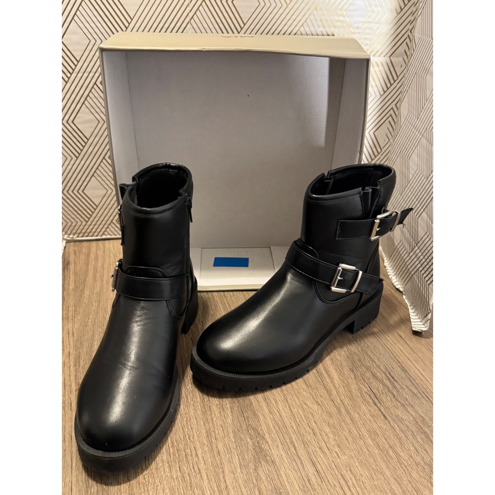 MIA Lysander Black Buckle Moto Combat Ankle Boots Size 8M New nwt